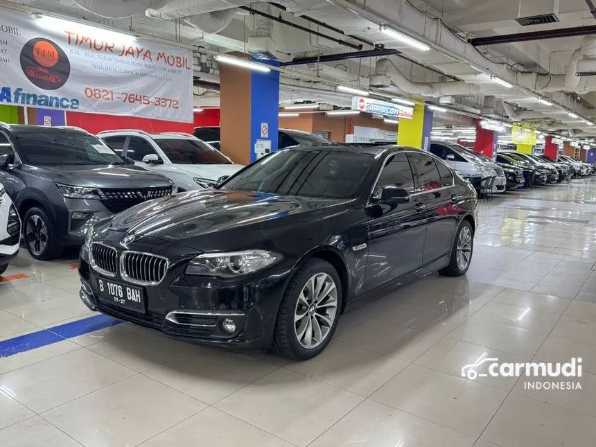 2016 BMW 520i Luxury Sedan