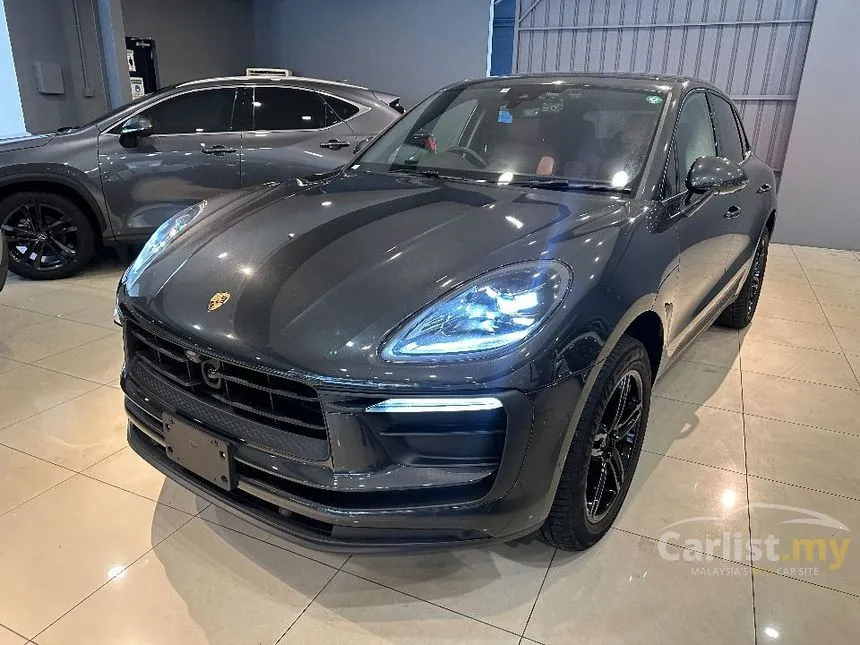 2022 Porsche Macan SUV