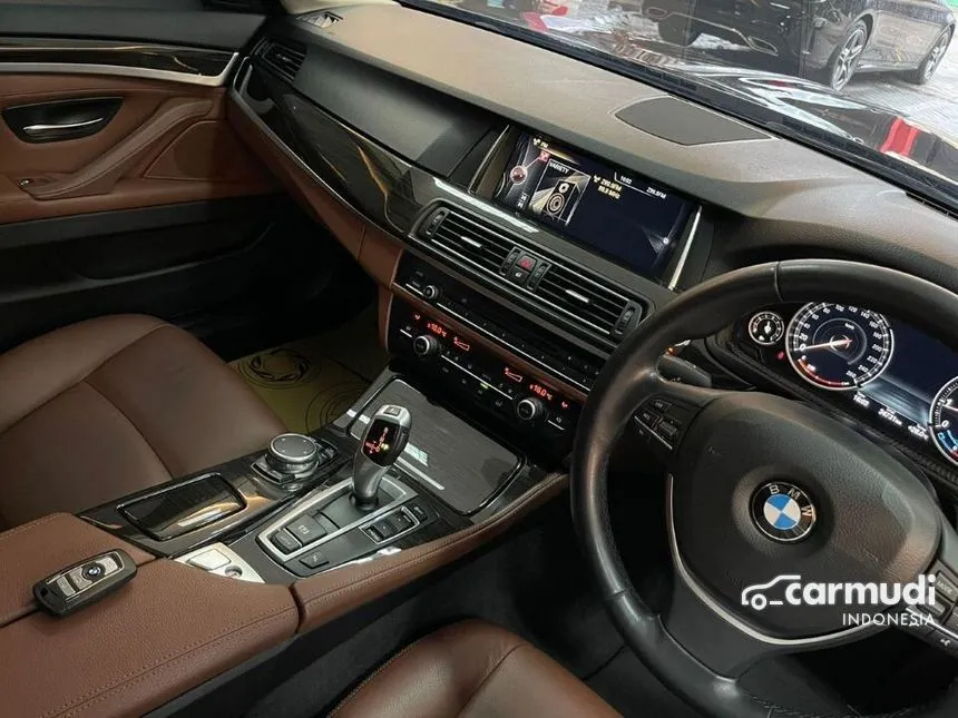 2017 BMW 520i Luxury Sedan