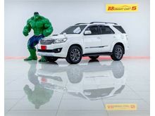 2012 Toyota Fortuner 3.0 (ปี 12-15) V SUV AT