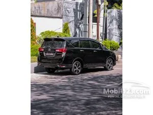 2021 Toyota Kijang Innova 2.4 Venturer MPV