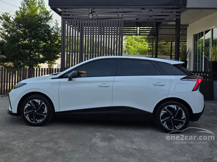 2024 MG MG4 X Hatchback