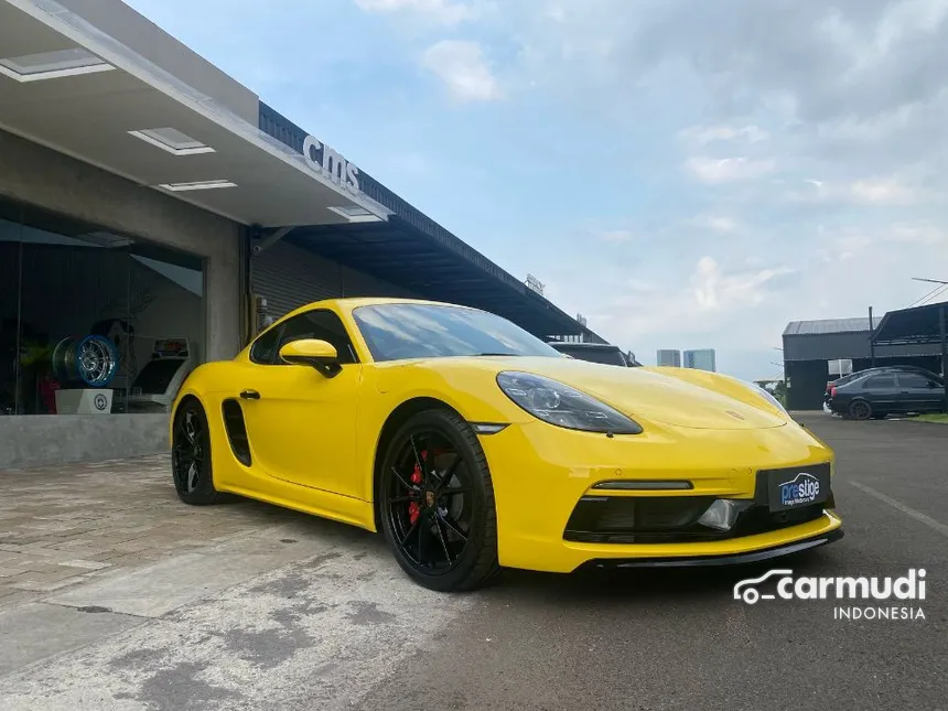 2023 Porsche 718 Cayman S Coupe