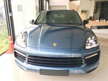 2018 Porsche Cayenne 3.0 E-Hybrid SUV AT