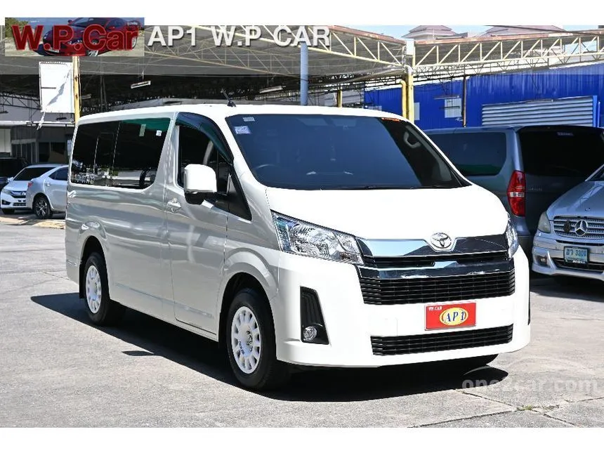 2025 Toyota HIACE GL Van