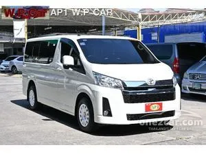 2025 Toyota HIACE 2.8 GL Van