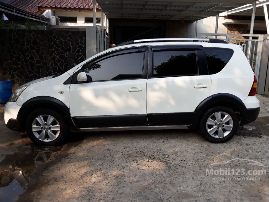 Jual Mobil  Nissan  Livina X Gear 2012 X Gear 1 5 di Jawa  