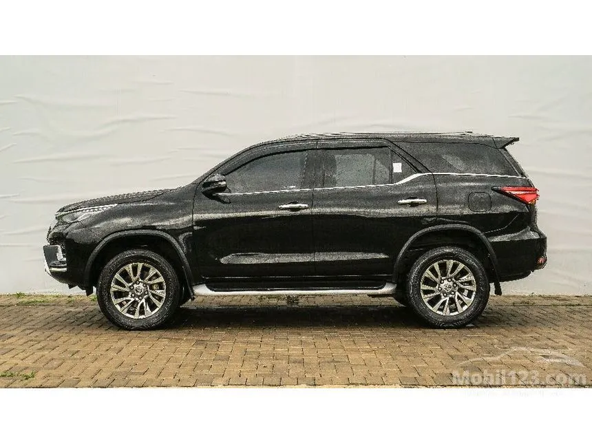 2022 Toyota Fortuner VRZ 4X2 SUV