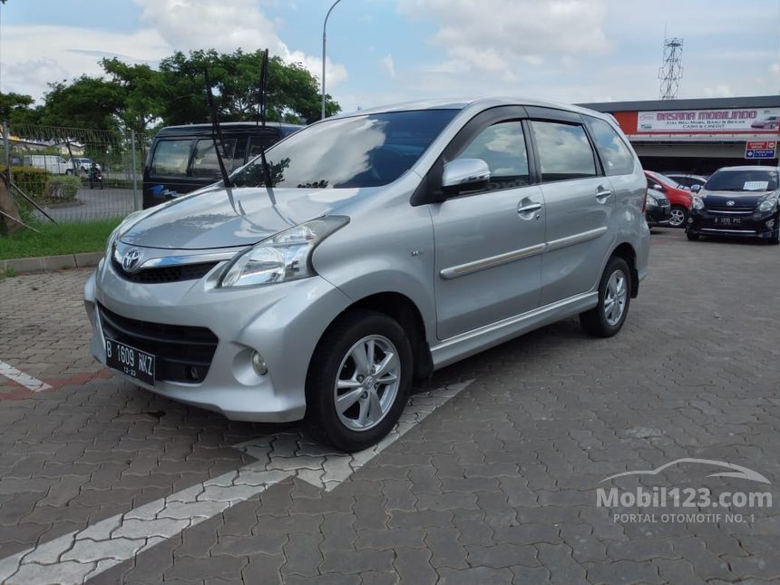 Jual Mobil Toyota Avanza  2013 Veloz  1 5 di Banten 