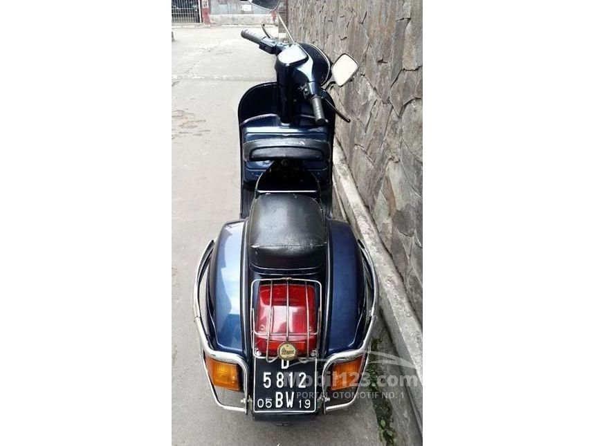 Jual Motor Vespa PX 1986 0.2 di Jawa Barat Manual Biru Rp 11.500.000