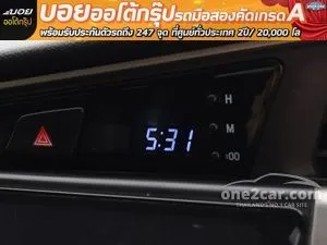 2017 Toyota INNOVA 2.8 Crysta V Wagon