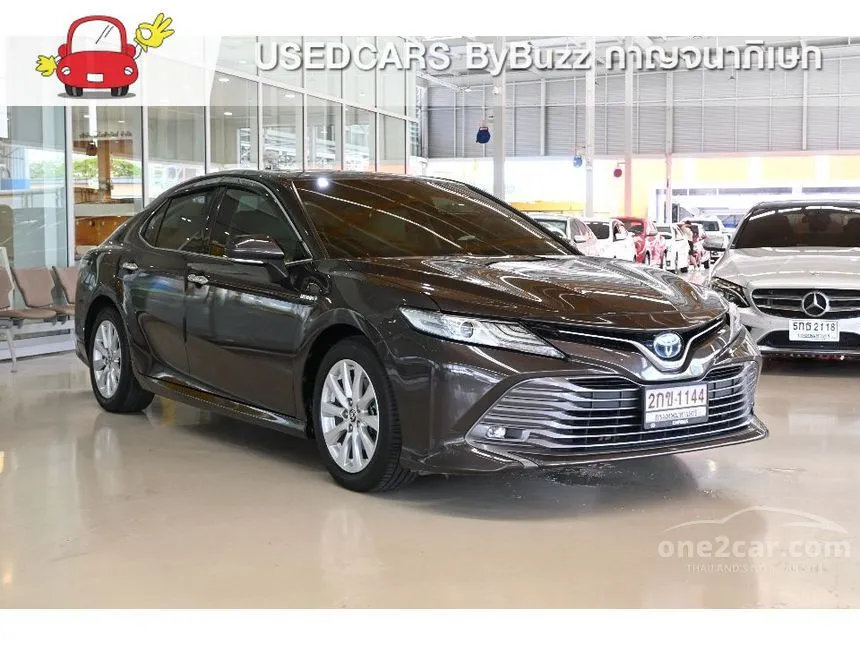 2020 Toyota CAMRY Hybrid Premium Sedan