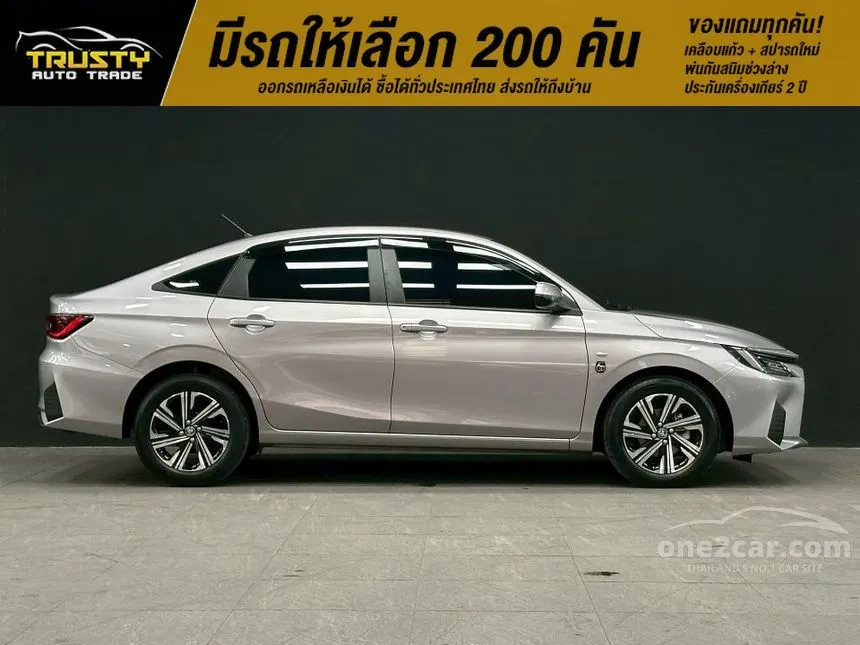 2022 Toyota Yaris Ativ Sport Sedan