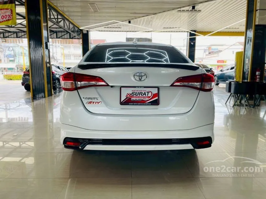 2020 Toyota Yaris Ativ Sport Premium Sedan