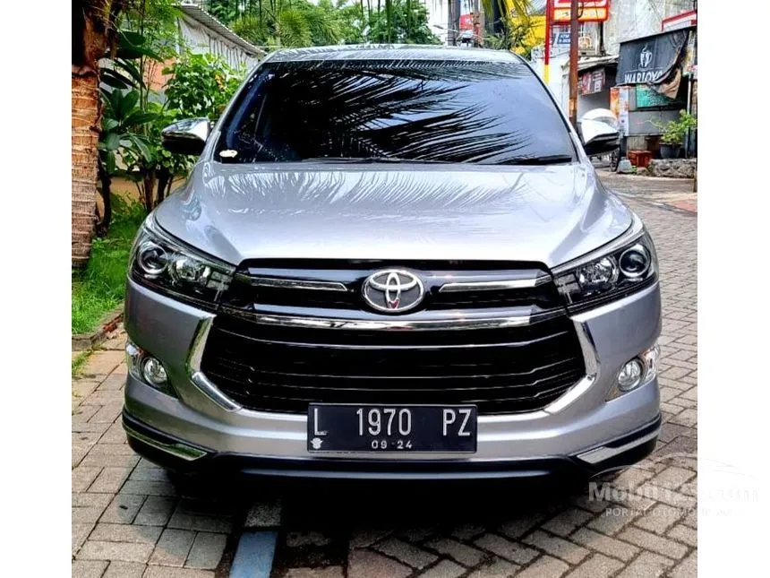 Jual Mobil Toyota Innova Venturer 2019 2.4 di Jawa Timur Automatic Wagon Silver Rp 425.000.000