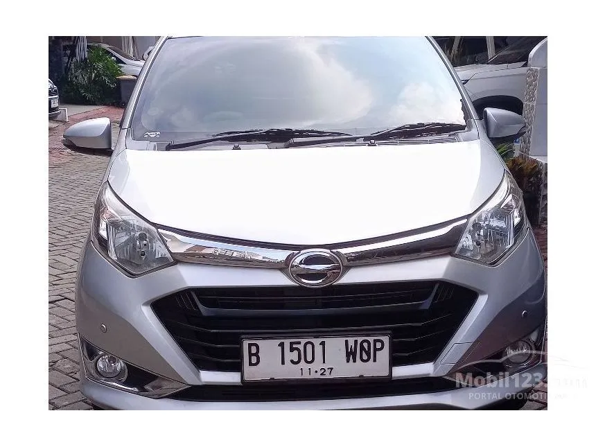 Jual Mobil Daihatsu Sigra 2016 R Deluxe 1.2 di Banten Automatic MPV Silver Rp 110.000.000