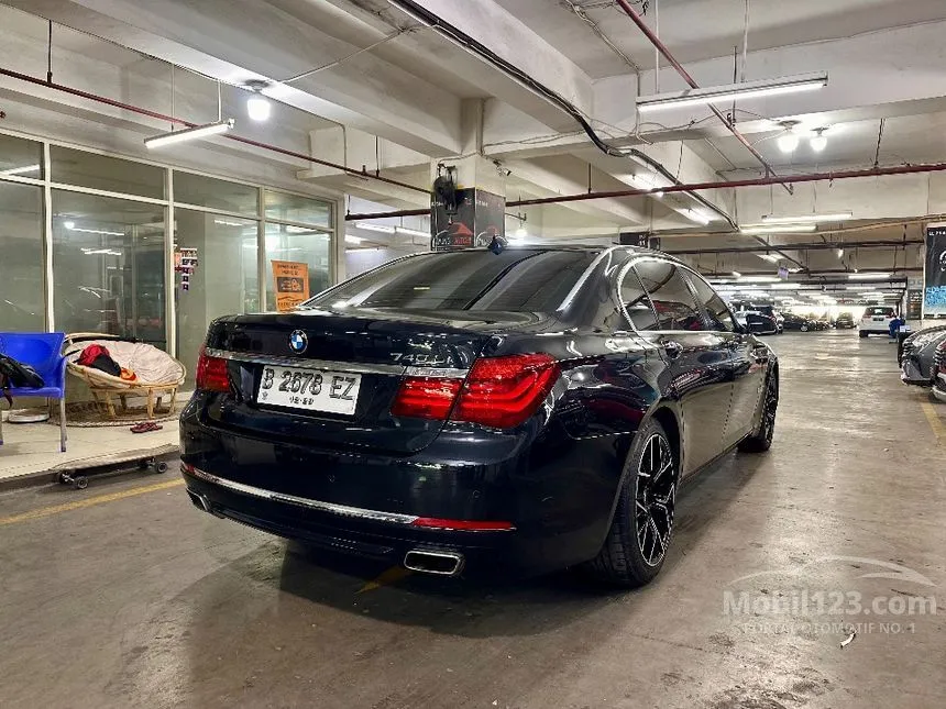 2014 BMW 740Li Sedan