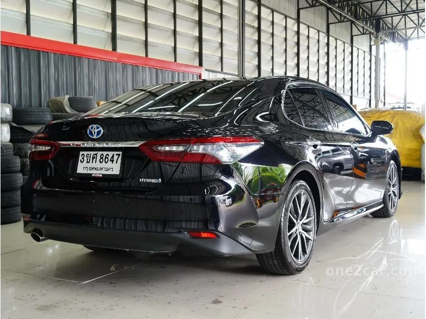 2022 Toyota CAMRY HEV Premium Luxury Sedan