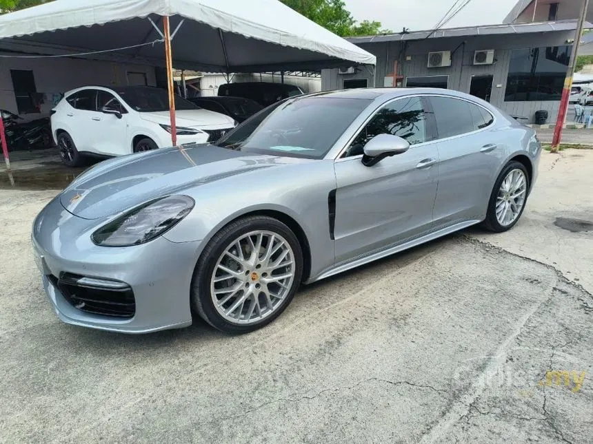 2019 Porsche Panamera 4S Hatchback