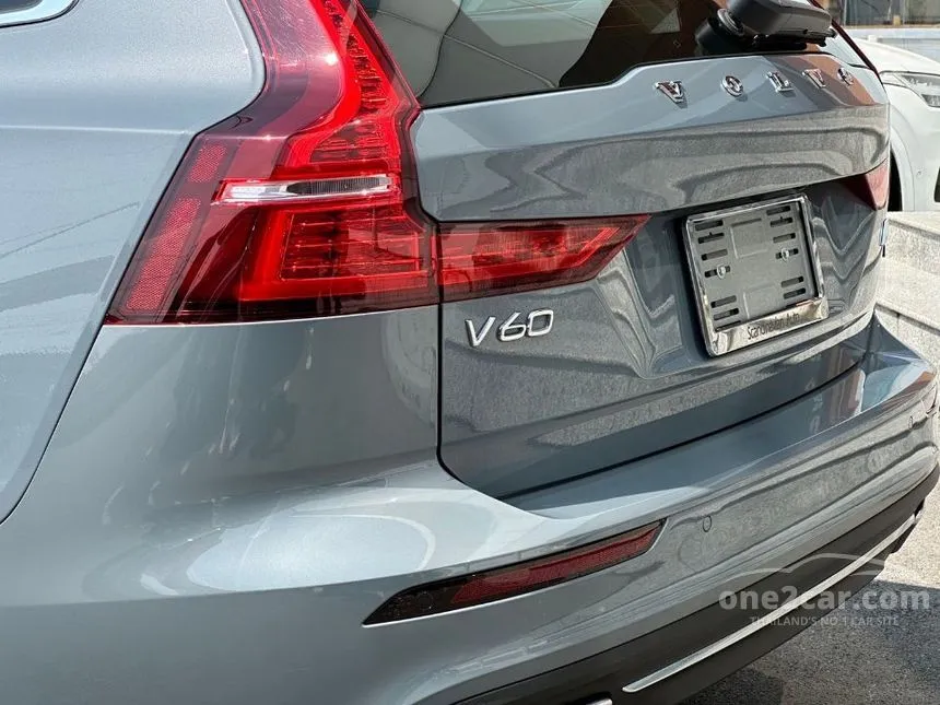 2022 Volvo V60 Recharge Inscription Wagon