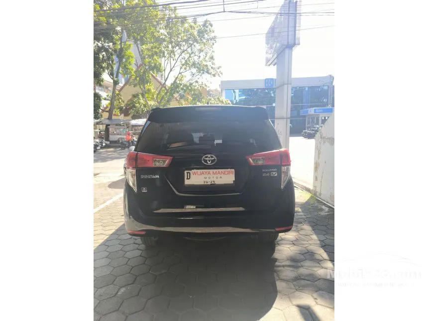 2021 Toyota Kijang Innova V MPV