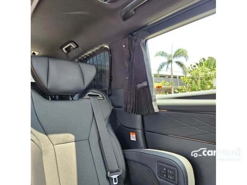 2024 Toyota Alphard HEV MPV