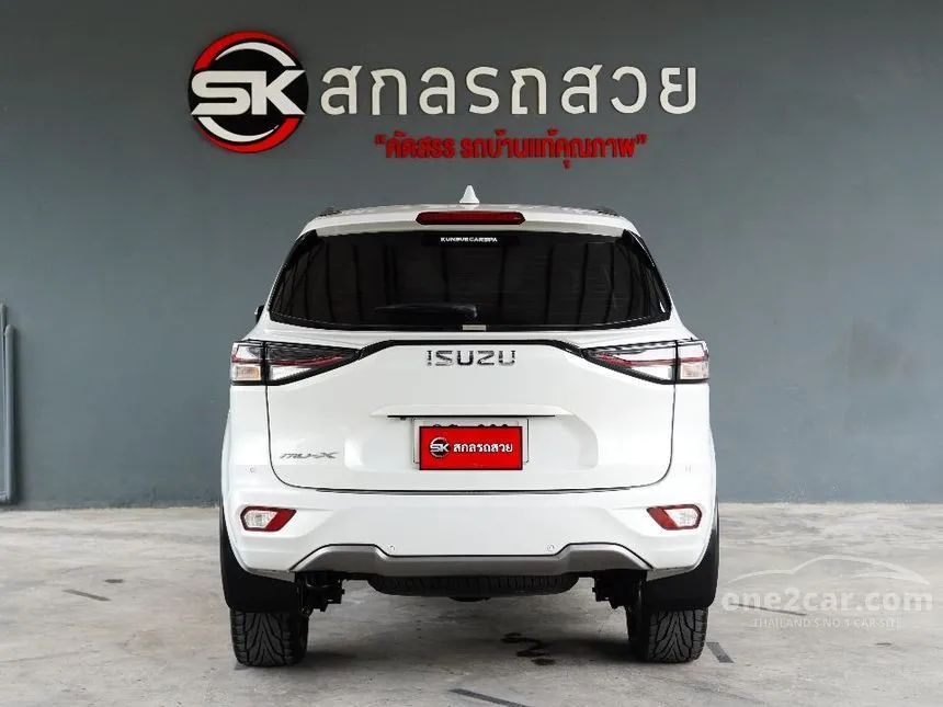 2022 Isuzu MU-X Ultimate SUV