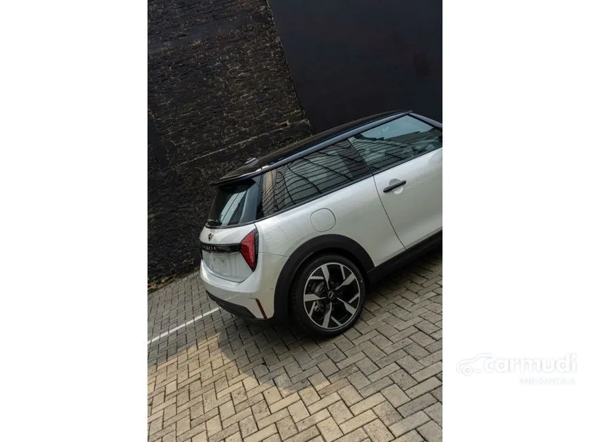 2025 MINI Cooper S 3 Door Hatchback