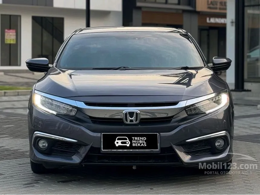 2016 Honda Civic ES Sedan