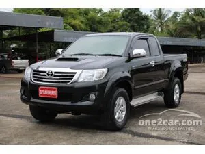 2013 Toyota HILUX VIGO 2.5 Champ G Prerunner Smart Cab Pickup