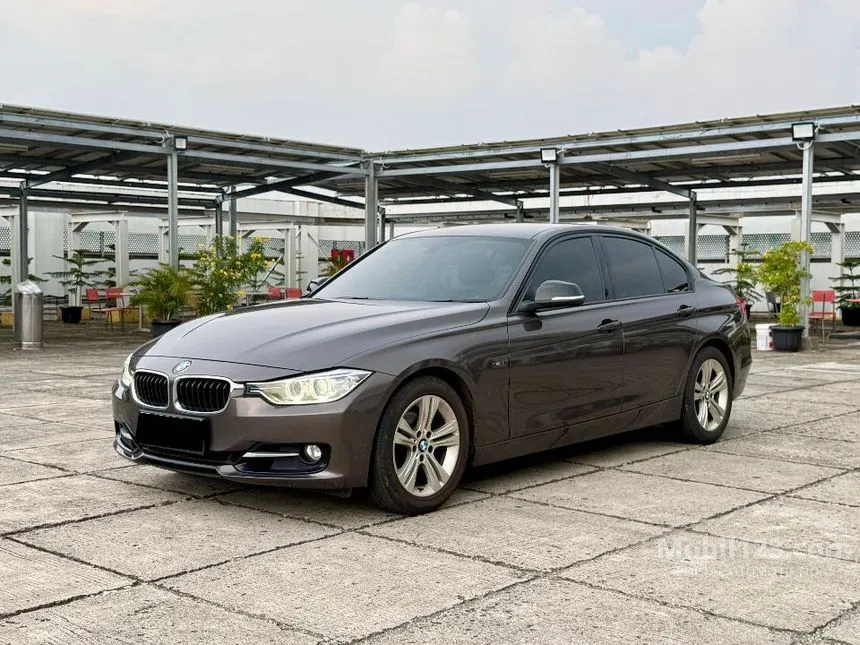 2013 BMW 320i Sport Sedan