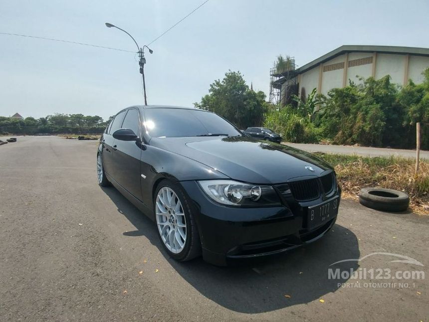 Jual Mobil  BMW  320i 2008 E90 2 0 di Jawa Tengah Automatic 