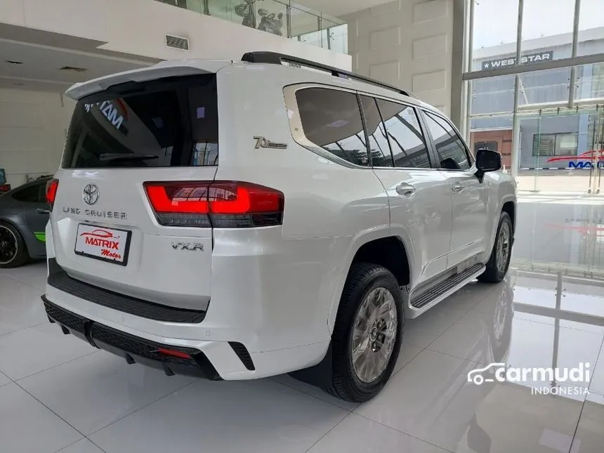 2021 Toyota Land Cruiser VX-R 70th Anniversary SUV