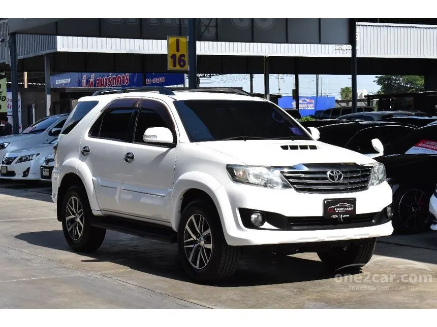 2013 Toyota FORTUNER V SUV