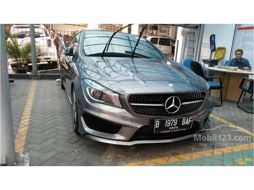 Jual Mobil  Mercedes Benz CLA200 2014 Sport  1 6 di Banten 