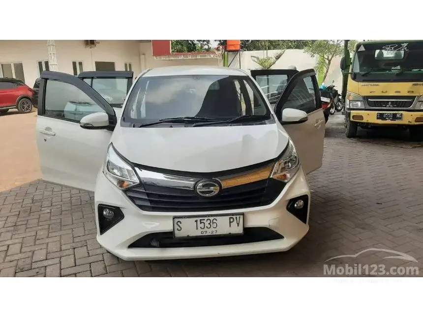 Jual Mobil Daihatsu Sigra 2022 R 1.2 di Jawa Timur Manual MPV Putih Rp 130.000.000