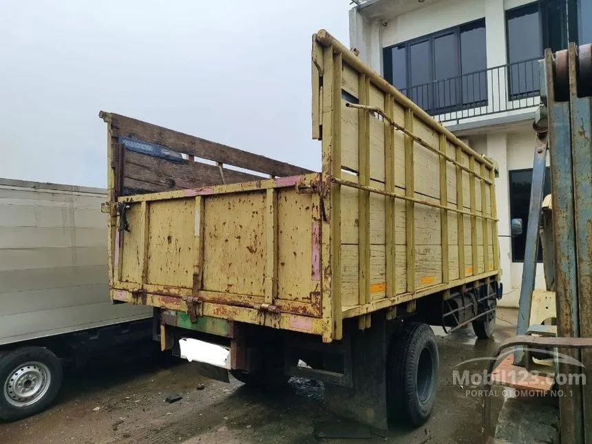 2015 Toyota Dyna 110 FT Truck