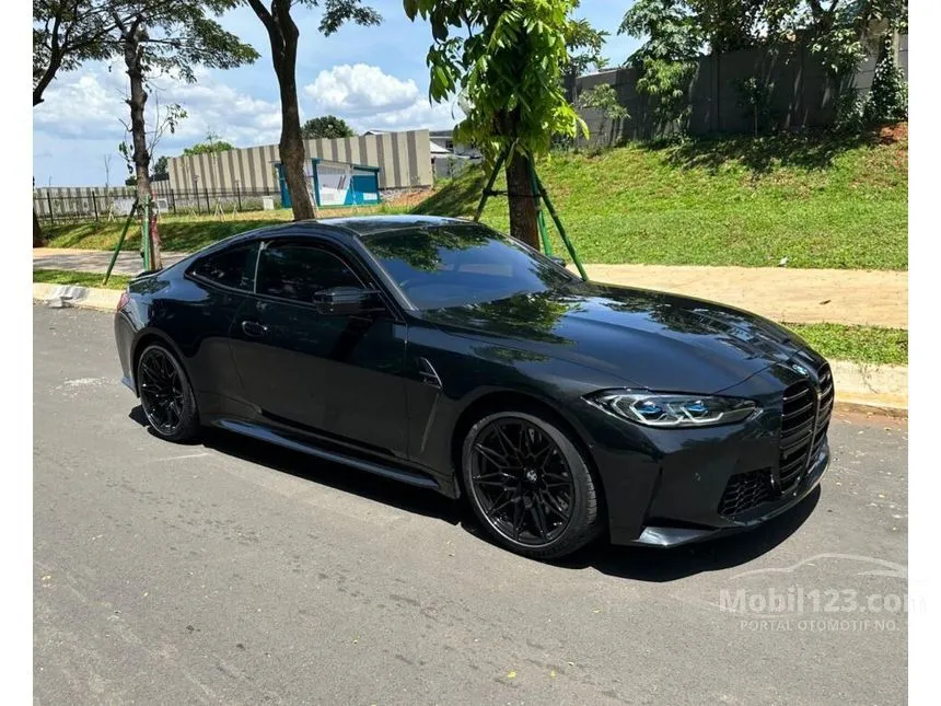 Jual Mobil BMW M4 2022 Competition 3.0 di DKI Jakarta Automatic Coupe Hitam Rp 2.235.000.000