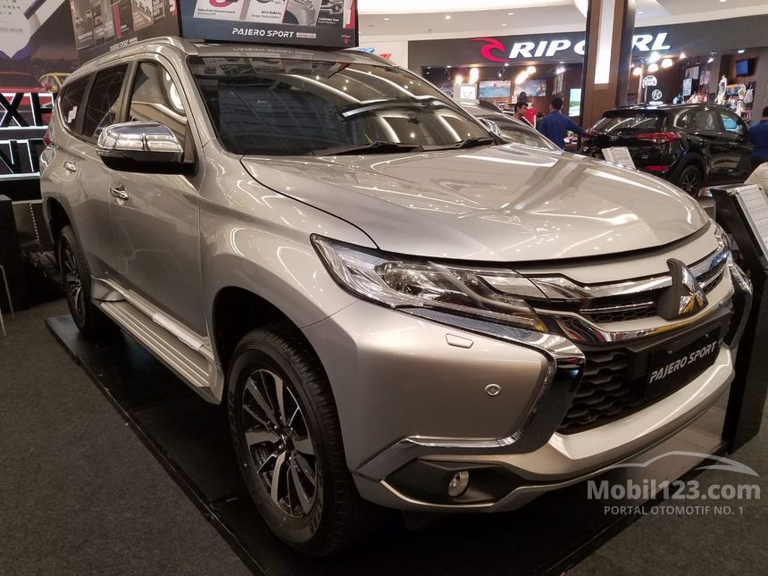 Jual Mobil  Mitsubishi Pajero  Sport 2021  Dakar  2 4 di Jawa 