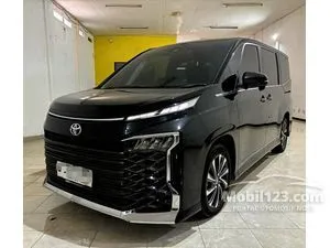2023 Toyota Voxy 2.0 (Premium Color) MPV
