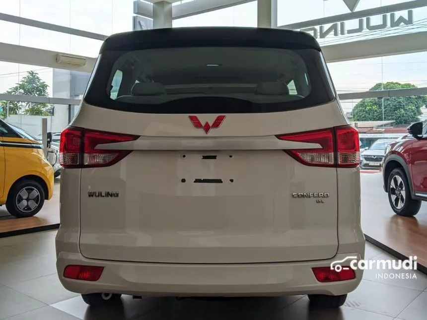 2024 Wuling Confero DB MPV