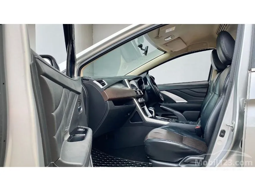 2019 Mitsubishi Xpander Cross Premium MPV