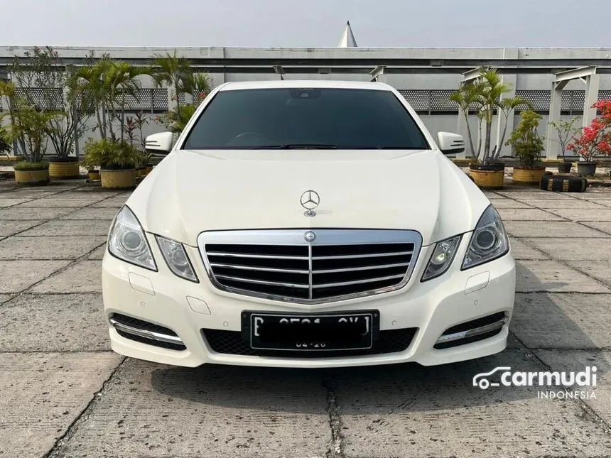 2011 Mercedes-Benz E250 CGI Avantgarde Sedan