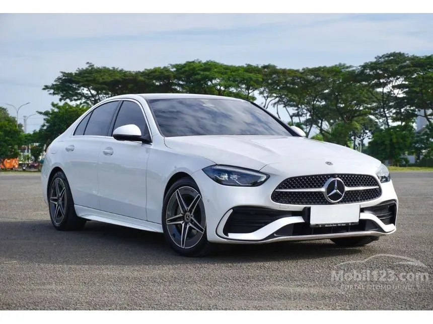 2023 Mercedes-Benz C300 AMG Line Sedan