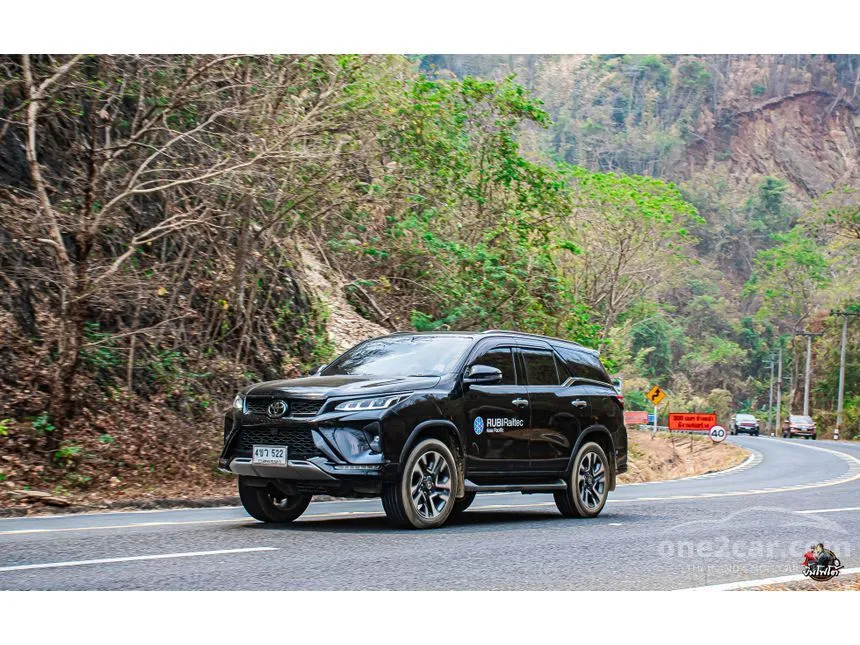 2023 Toyota FORTUNER Legender SUV