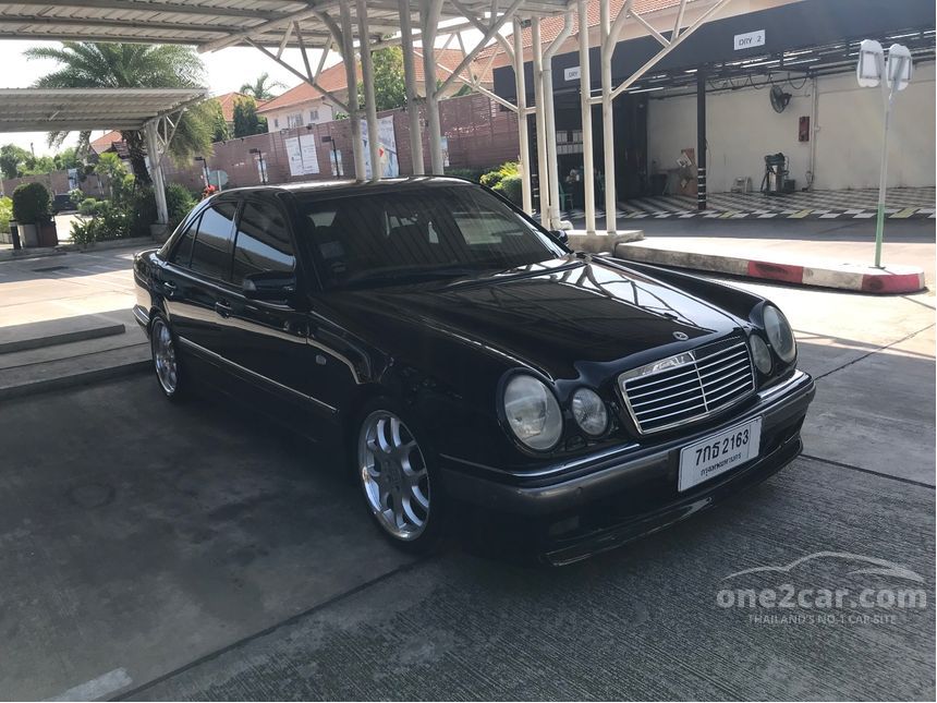 1997 Mercedes-benz E230 2.3 W210 (ปี 95-03) Avantgarde Sedan At For 