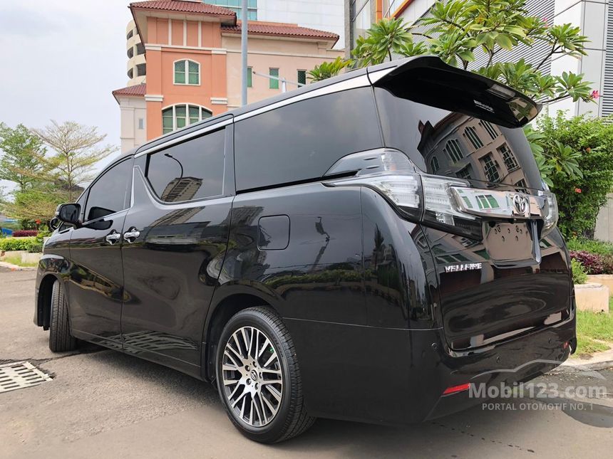Jual Mobil  Toyota Vellfire  2021  X 2 5 di Banten Automatic 