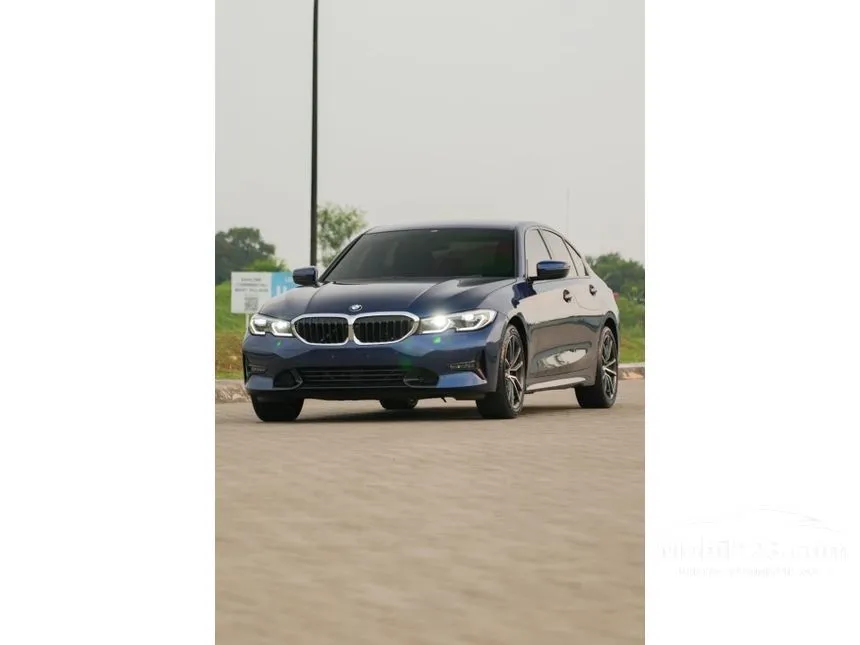 2021 BMW 320i Sport Sedan