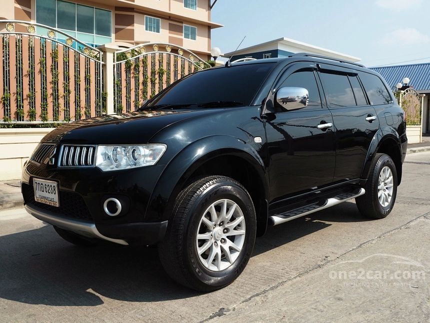 Mitsubishi pajero sport 2010