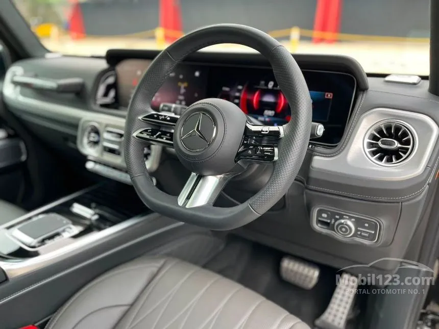 2025 Mercedes-Benz G450 D SUV